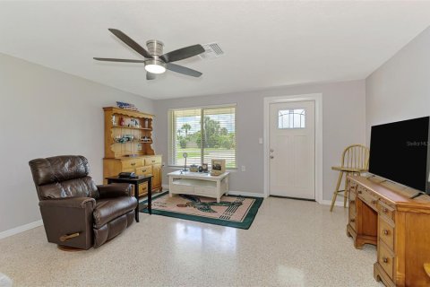 House in Englewood, Florida 2 bedrooms, 91.97 sq.m. № 1905625 - photo 7