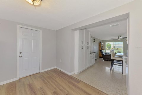 House in Englewood, Florida 2 bedrooms, 91.97 sq.m. № 1905625 - photo 19