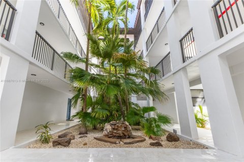 Condo in Key Biscayne, Florida, 2 bedrooms  № 1938793 - photo 3