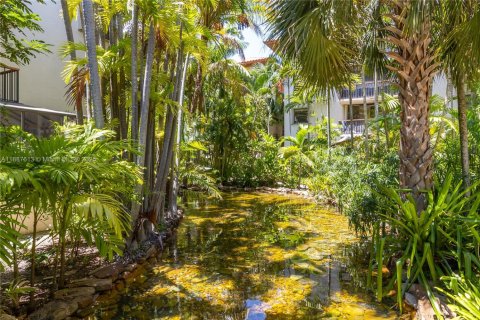 Copropriété à vendre à Key Biscayne, Floride: 2 chambres, 134.71 m2 № 1938793 - photo 25