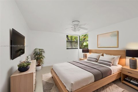 Copropriété à vendre à Key Biscayne, Floride: 2 chambres, 134.71 m2 № 1938793 - photo 9