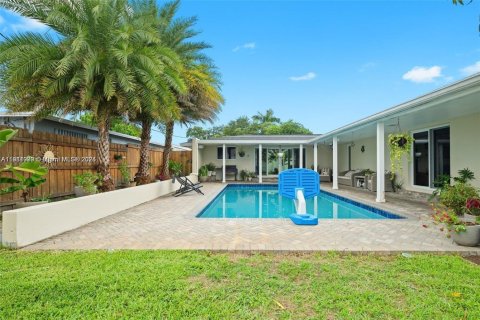 Casa en venta en Dania Beach, Florida, 5 dormitorios, 176.05 m2 № 1969548 - foto 19