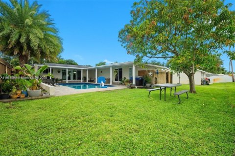 Casa en venta en Dania Beach, Florida, 5 dormitorios, 176.05 m2 № 1969548 - foto 20