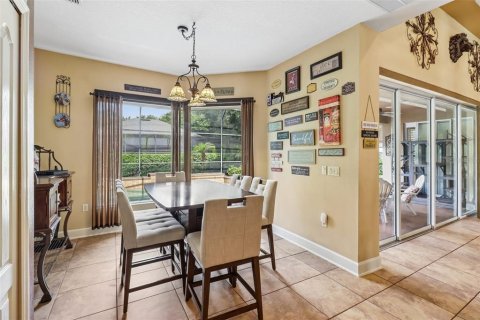 Villa ou maison à vendre à Apopka, Floride: 5 chambres, 325.16 m2 № 2283377 - photo 14