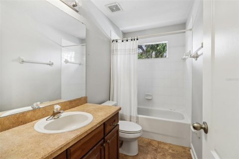 Villa ou maison à vendre à Apopka, Floride: 5 chambres, 325.16 m2 № 2283377 - photo 28