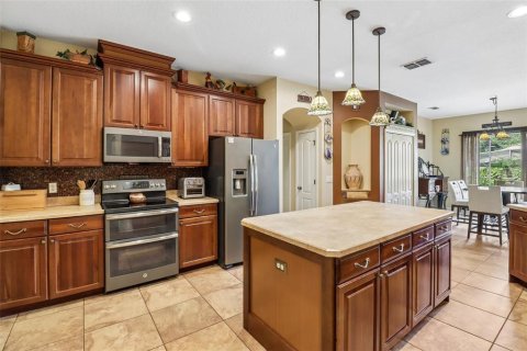 Villa ou maison à vendre à Apopka, Floride: 5 chambres, 325.16 m2 № 2283377 - photo 13