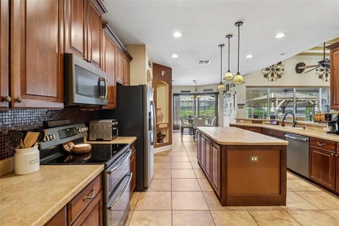 Villa ou maison à vendre à Apopka, Floride: 5 chambres, 325.16 m2 № 2283377 - photo 12