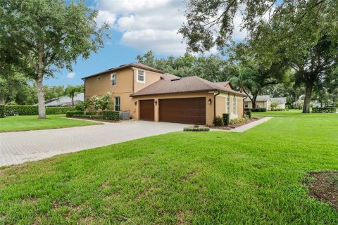 Villa ou maison à vendre à Apopka, Floride: 5 chambres, 325.16 m2 № 2283377 - photo 3