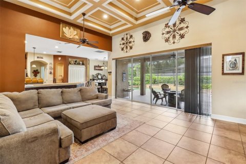 Villa ou maison à vendre à Apopka, Floride: 5 chambres, 325.16 m2 № 2283377 - photo 10