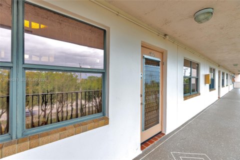 Condominio en venta en Sunrise, Florida, 2 dormitorios, 116.13 m2 № 2001599 - foto 19