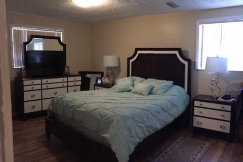 Casa en alquiler en Saint Petersburg, Florida, 3 dormitorios, 130.06 m2 № 1684434 - foto 5