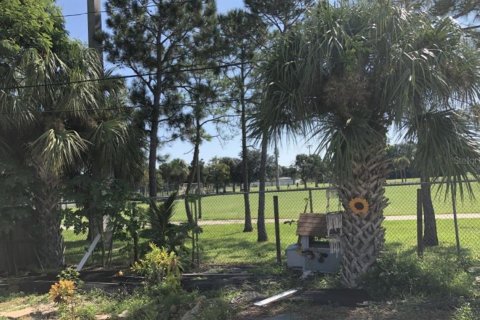 Casa en alquiler en Saint Petersburg, Florida, 3 dormitorios, 130.06 m2 № 1684434 - foto 2