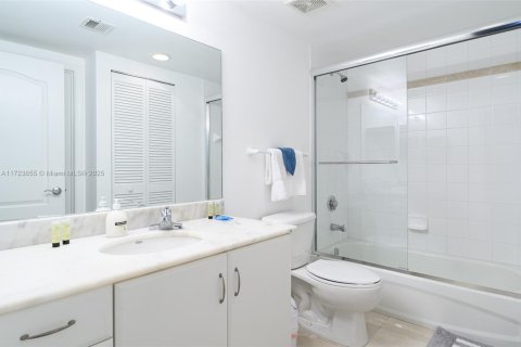 Condominio en venta en Miami, Florida, 2 dormitorios, 115.66 m2 № 1859932 - foto 29
