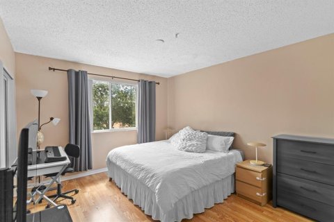 Condo in Coconut Creek, Florida, 2 bedrooms  № 2177916 - photo 18