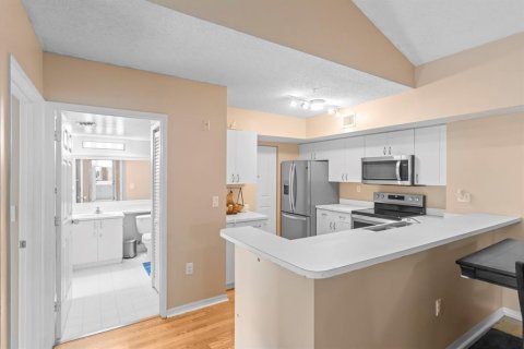 Condo in Coconut Creek, Florida, 2 bedrooms  № 2177916 - photo 4