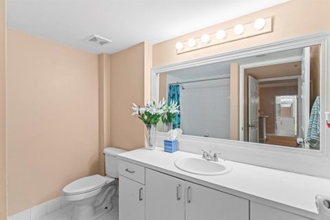 Condo in Coconut Creek, Florida, 2 bedrooms  № 2177916 - photo 27