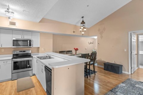 Condo in Coconut Creek, Florida, 2 bedrooms  № 2177916 - photo 2