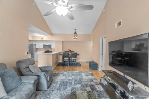 Condo in Coconut Creek, Florida, 2 bedrooms  № 2177916 - photo 13