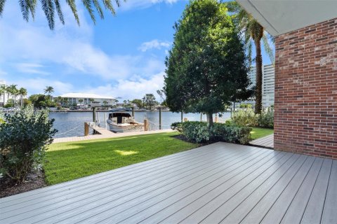 Adosado en venta en Fort Lauderdale, Florida, 2 dormitorios, 176.89 m2 № 1951949 - foto 29
