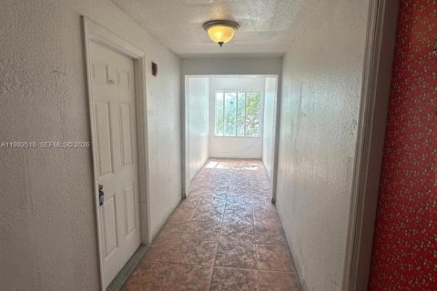 Apartment in Miami, Florida 1 bedroom, 57.13 sq.m. № 2045283 - photo 13