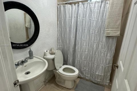 Apartment in Miami, Florida 1 bedroom, 57.13 sq.m. № 2045283 - photo 8