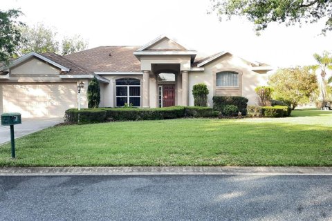 House in Ormond Beach, Florida 3 bedrooms, 196.12 sq.m. № 2213597