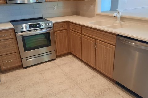 House in Ormond Beach, Florida 3 bedrooms, 196.12 sq.m. № 2213597 - photo 15