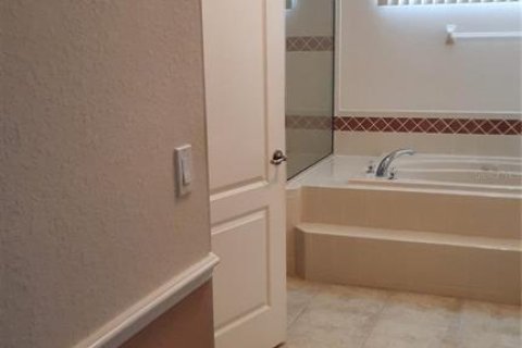 House in Ormond Beach, Florida 3 bedrooms, 196.12 sq.m. № 2213597 - photo 23