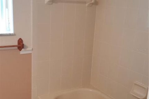 House in Ormond Beach, Florida 3 bedrooms, 196.12 sq.m. № 2213597 - photo 29