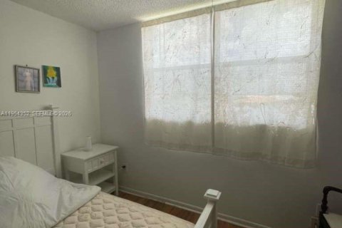 Condominio en venta en Lauderdale Lakes, Florida, 1 dormitorio, 69.49 m2 № 2153328 - foto 2