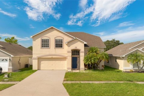House in Kissimmee, Florida 4 bedrooms, 215.44 sq.m. № 1835200 - photo 2