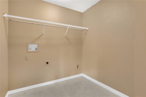 House in Kissimmee, Florida 4 bedrooms, 215.44 sq.m. № 1835200 - photo 21