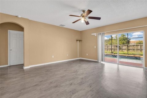 House in Kissimmee, Florida 4 bedrooms, 215.44 sq.m. № 1835200 - photo 6