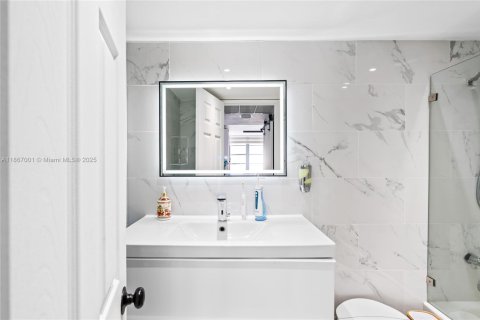 Copropriété à vendre à Miami Beach, Floride: 1 chambre, 50.72 m2 № 1923291 - photo 19