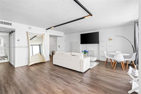 Copropriété à vendre à Miami Beach, Floride: 1 chambre, 50.72 m2 № 1923291 - photo 29
