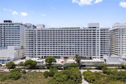 Copropriété à vendre à Miami Beach, Floride: 1 chambre, 50.72 m2 № 1923291 - photo 3