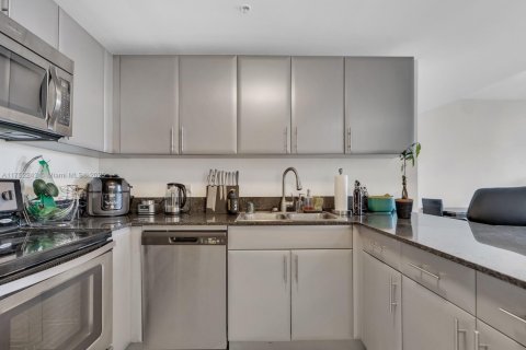 Copropriété à vendre à Miami, Floride: 2 chambres, 93.09 m2 № 1985235 - photo 24