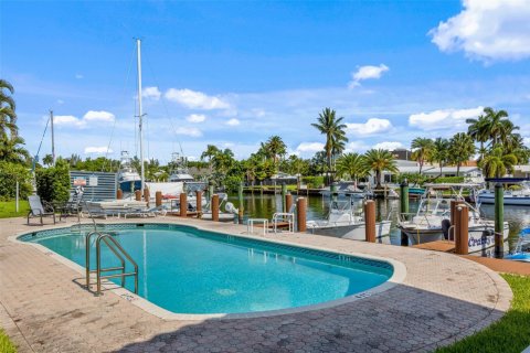 Copropriété à louer à Fort Lauderdale, Floride: 2 chambres, 96.15 m2 № 1097483 - photo 1