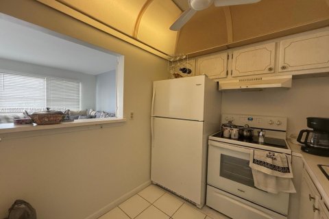 Купить кондоминиум в Уэст-Палм-Бич, Флорида 1 спальня, 66.89м2, № 1859916 - фото 3