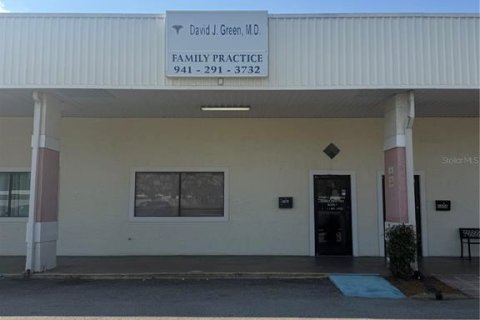 Commercial property in Winter Haven, Florida 1570.23 sq.m. № 2207695