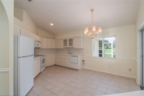 House in Ocala, Florida 3 bedrooms, 181.16 sq.m. № 1273483 - photo 15