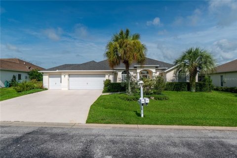 House in Ocala, Florida 3 bedrooms, 181.16 sq.m. № 1273483 - photo 2