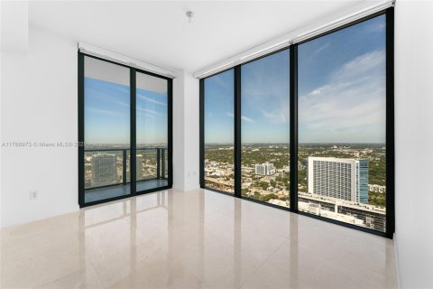 Condo in Miami, Florida, 5 bedrooms № 2038030 - photo 22