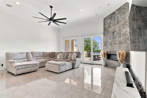Touwnhouse à vendre à Saint Petersburg, Floride: 4 chambres, 335.1 m2 № 2377782 - photo 9