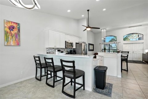 House in Cape Coral, Florida 3 bedrooms, 233.18 sq.m. № 1900583 - photo 18