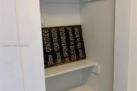 Снять в аренду кондоминиум в Майами-Бич, Флорида 1 спальня, 69.49м2, № 2401935 - фото 8