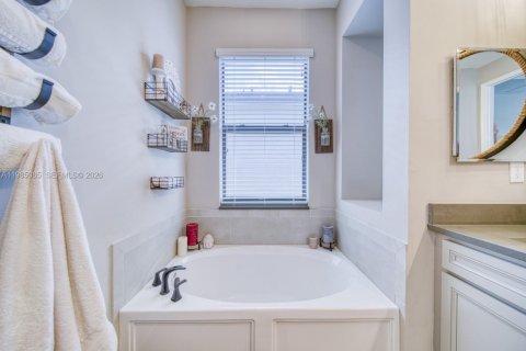 Casa en venta en Lake Worth, Florida, 3 dormitorios, 196.77 m2 № 2055396 - foto 26