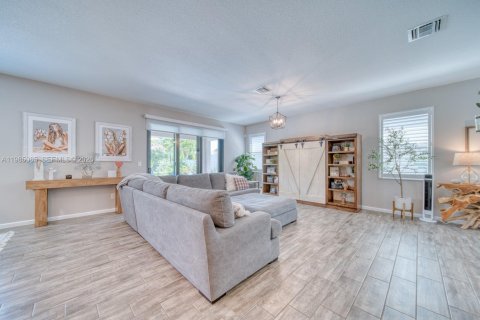 Casa en venta en Lake Worth, Florida, 3 dormitorios, 196.77 m2 № 2055396 - foto 7