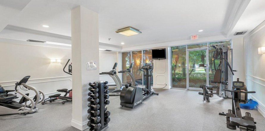 Condominio en West Palm Beach, Florida, 2 dormitorios № 869865