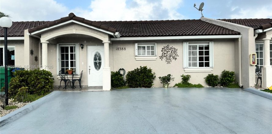 Villa ou maison à Hialeah, Floride 2 chambres, 91.97 m2 № 2064627